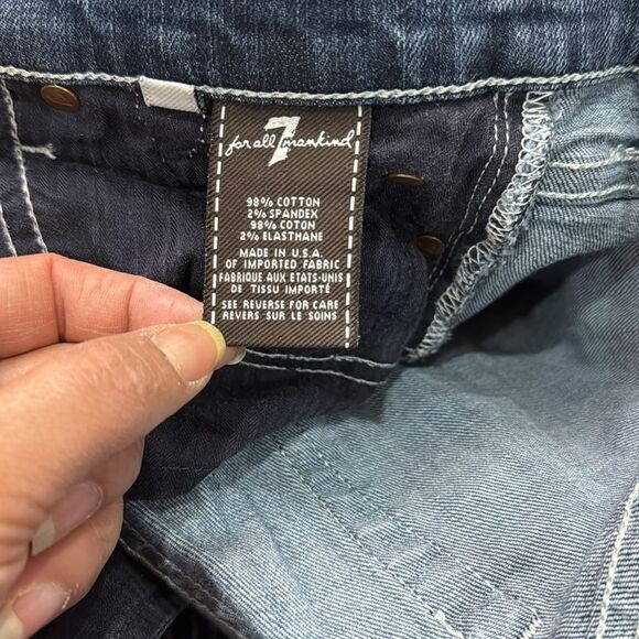 7 for all mankind women’s Distressed Denim Shorts size 28 - Picture 6 of 11